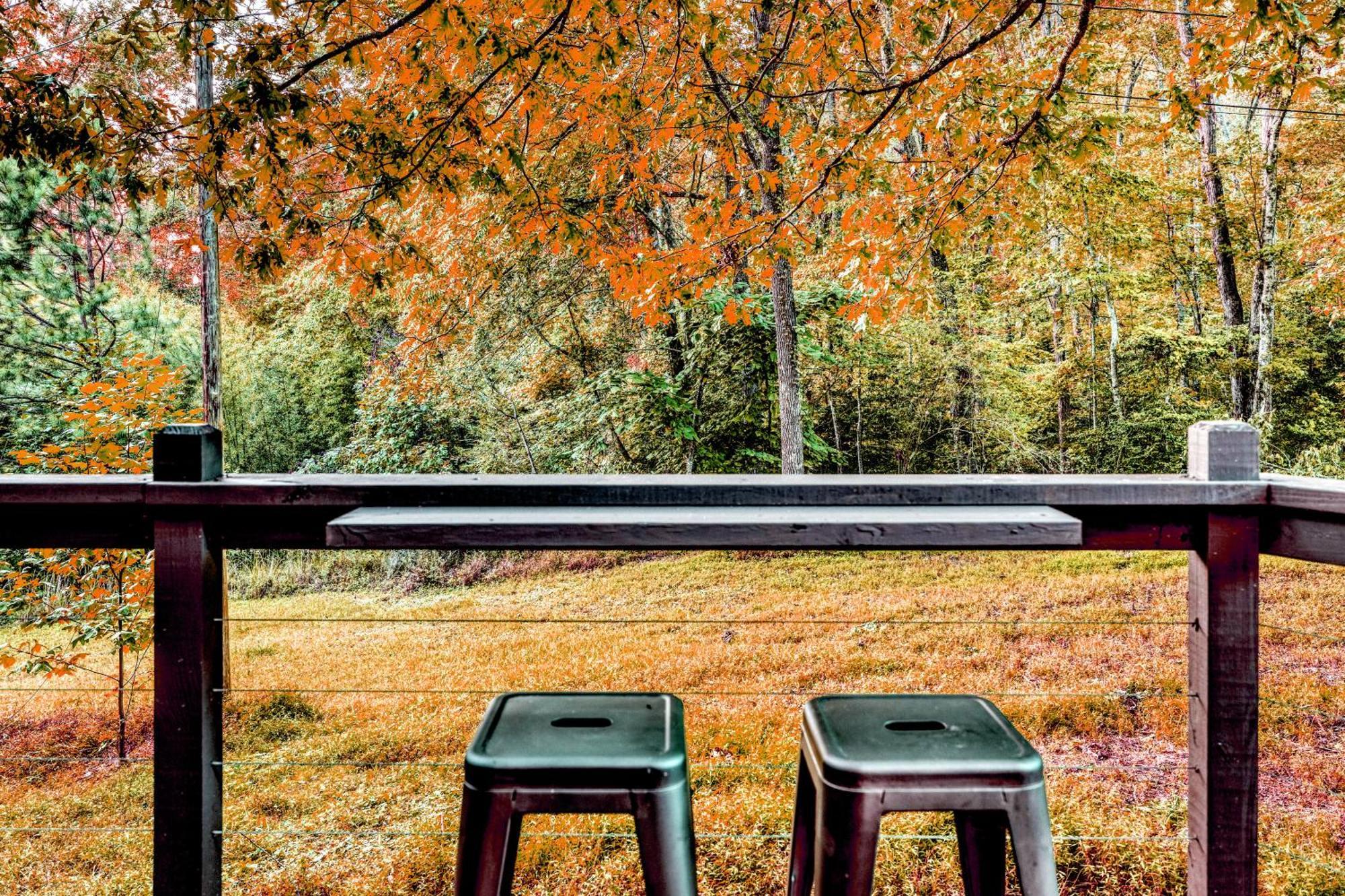 Couples Retreat: King Bed:Hot Tub:Firepit & More Blue Ridge Eksteriør bilde